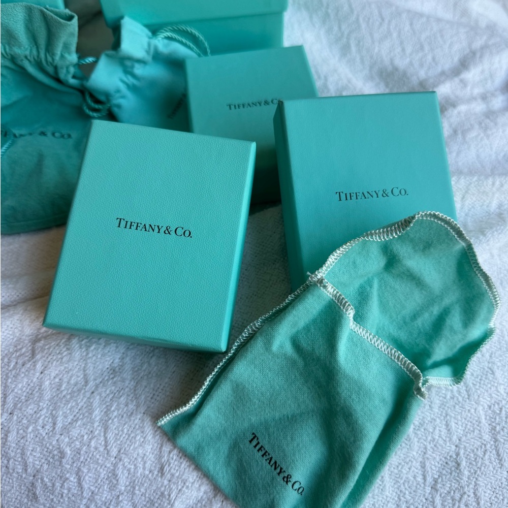 Tiffany & Co. Blue Gift Boxes Set - Picture 2 of 4